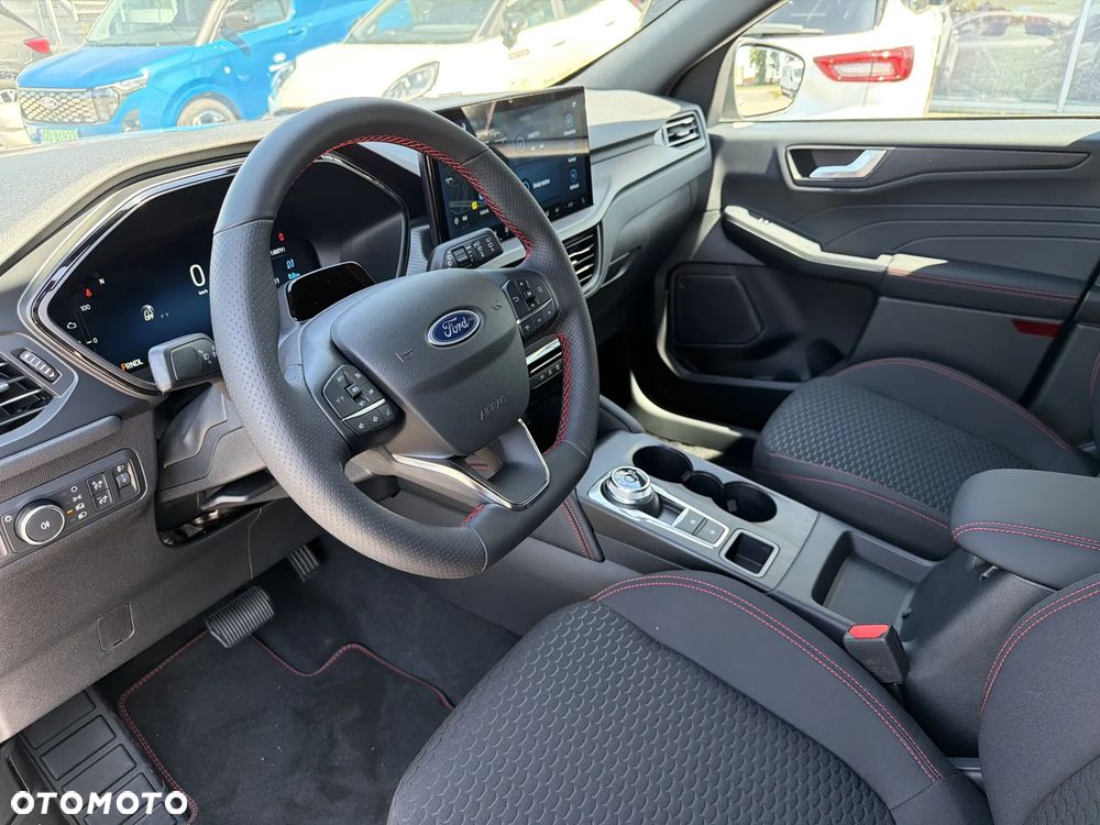 Ford Kuga 2.5 Duratec PHEV ST-LINE - 9
