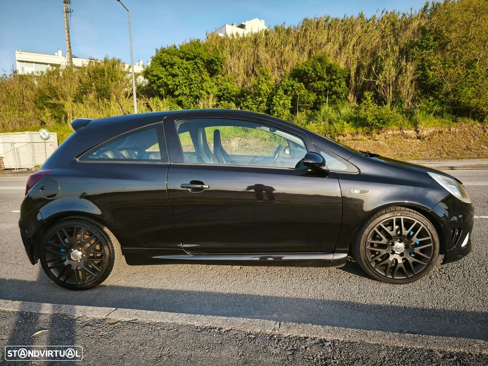 Opel Corsa 1.6 Turbo OPC - 4
