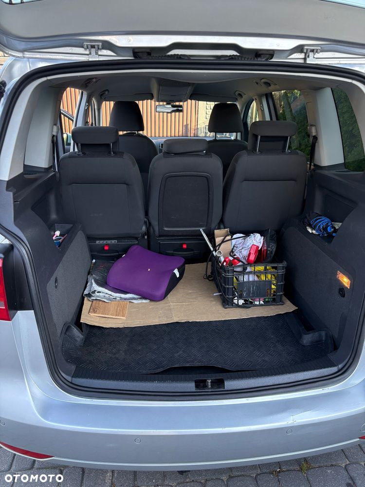 Volkswagen Touran 1.6 TDI DPF Trendline - 13