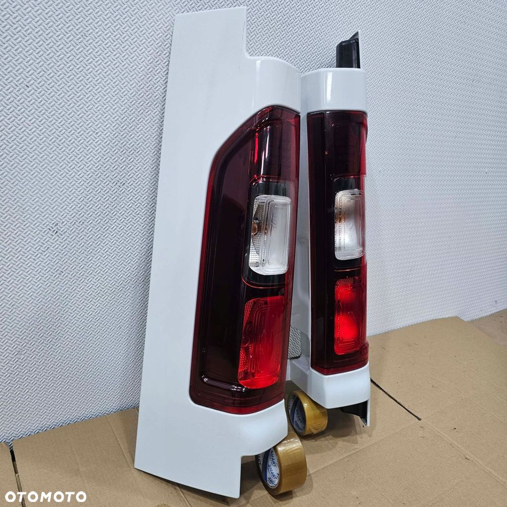 renault trafic iii iv 4 lampa tył tylna lewa prawa narożnik - 6