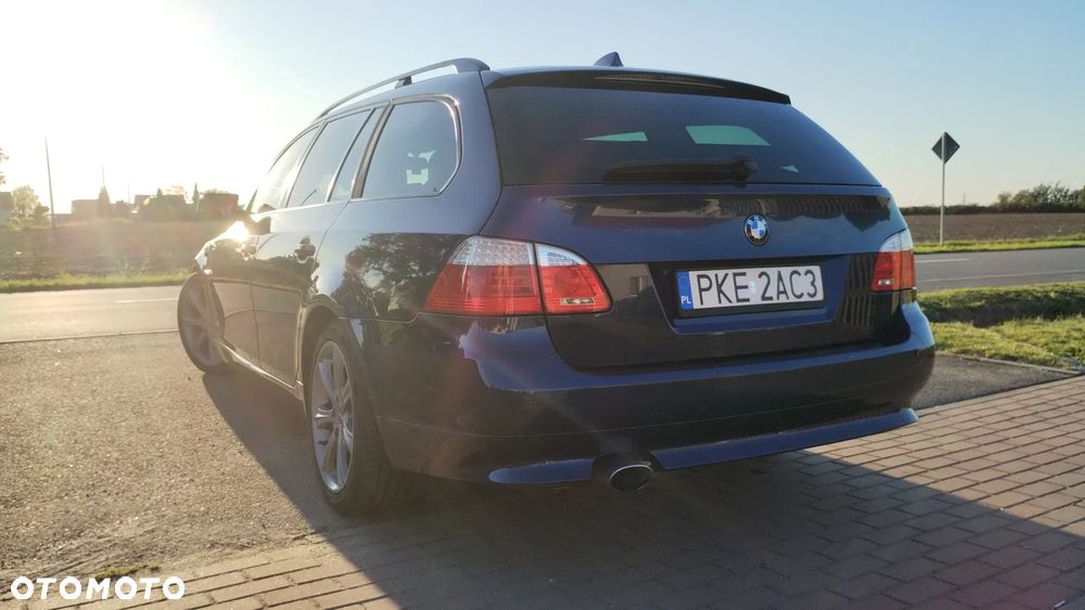 BMW Seria 5 520d Touring - 8