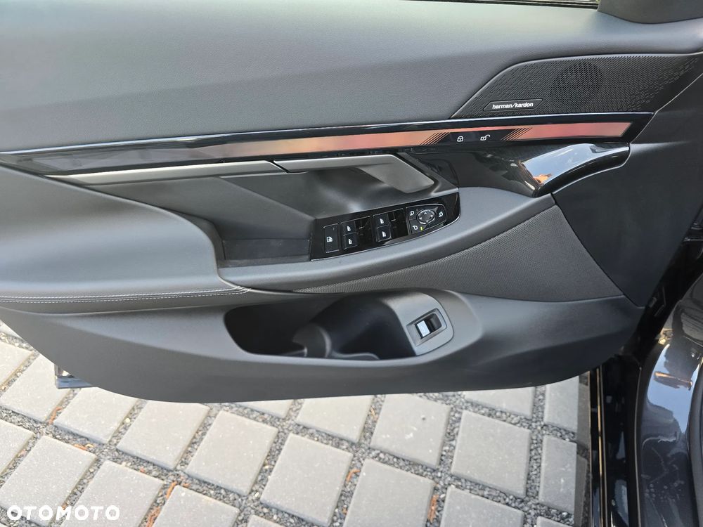 BMW Seria 5 520d xDrive mHEV M Sport - 22