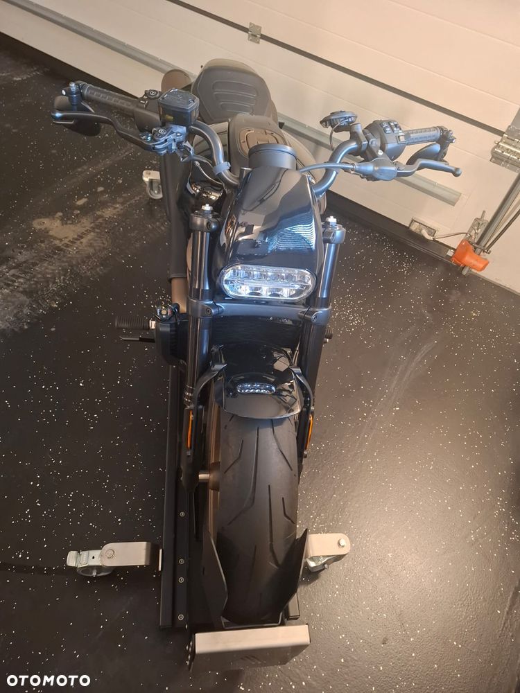 Harley-Davidson Sportster - 2
