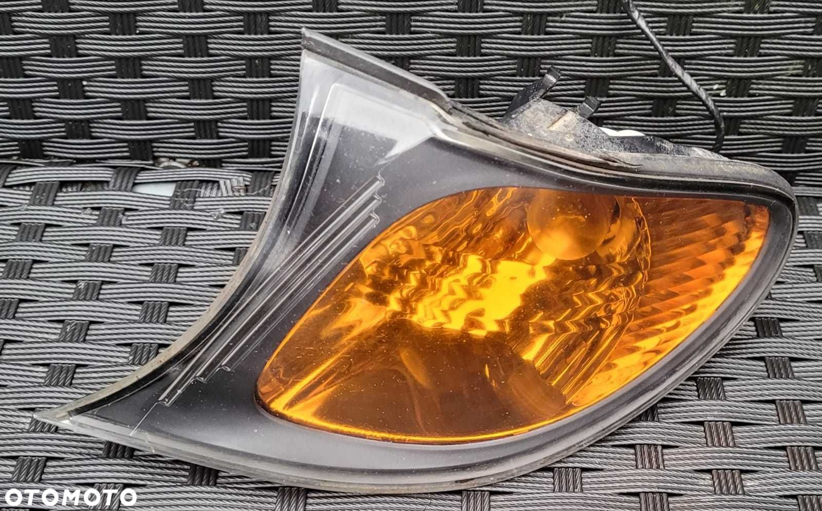 Lampy kierunkowskazy pomarańczowe BMW 3 E46 sedan lift - 4