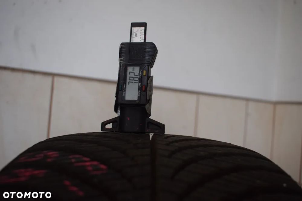 R18 235/45 Goodyear Vector 4 Seasons GEN-2 Wysyłka gratis! - 4