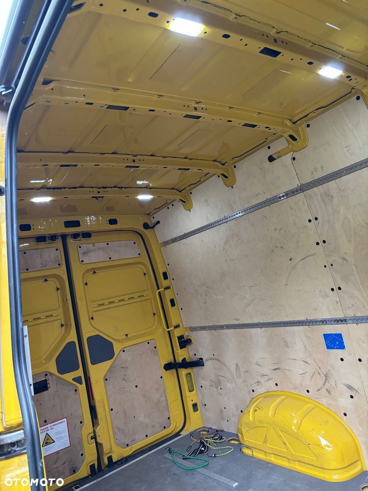 Volkswagen Crafter - 6