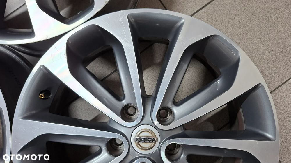 Felgi Aluminiowe 18 Nissan Qashqai 5x114.3 ET 40 - 7