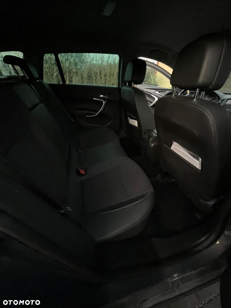 Opel Insignia - 14