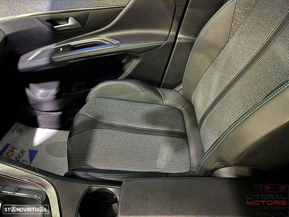 Peugeot 5008 1.2 Hybrid Allure Pack e-DCS6 - 20