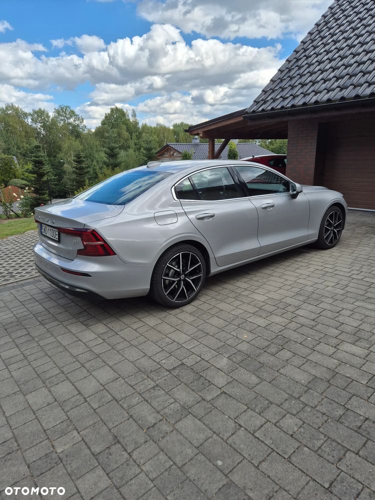 Volvo S60 2022 photo 5