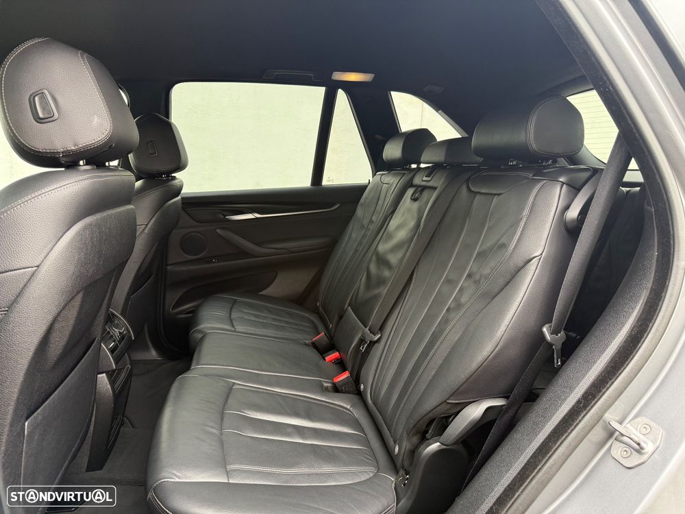 BMW X5 25 d xDrive Pack M 50 anos - 21