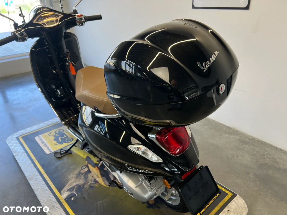 Piaggio Vespa - 22