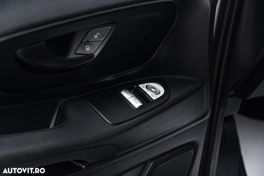 Mercedes-Benz Vito Lung 114 CDI 136CP RWD 9AT Select - 19