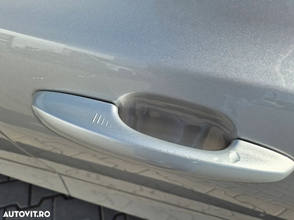 Ford Focus 1.0 EcoBoost 6MT MHEV Titanium X - 11