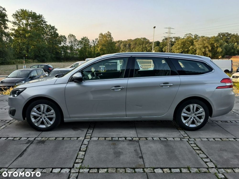 Peugeot 308 - 4