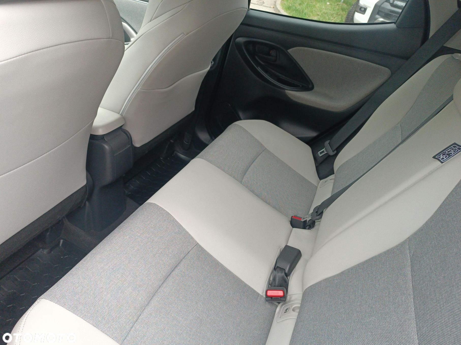 Toyota Yaris - 22