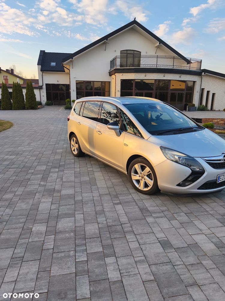 Opel Zafira - 2