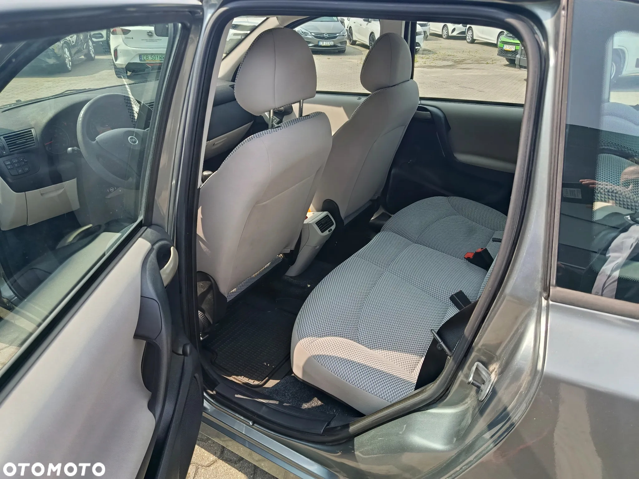 Fiat Stilo 1.6 16V Actual - 9