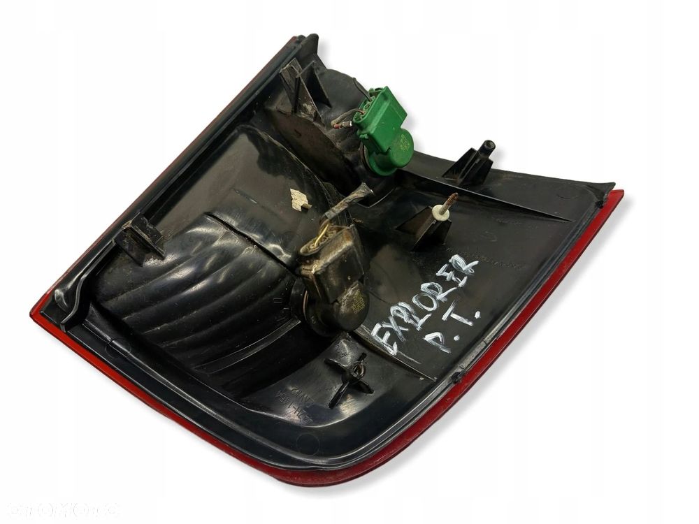 Lampa Tylna Prawy Tył Ford Explorer III 3 02-06 1L2X13B504B - 16