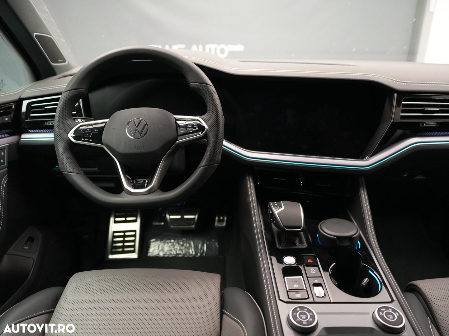 Volkswagen Touareg - 13