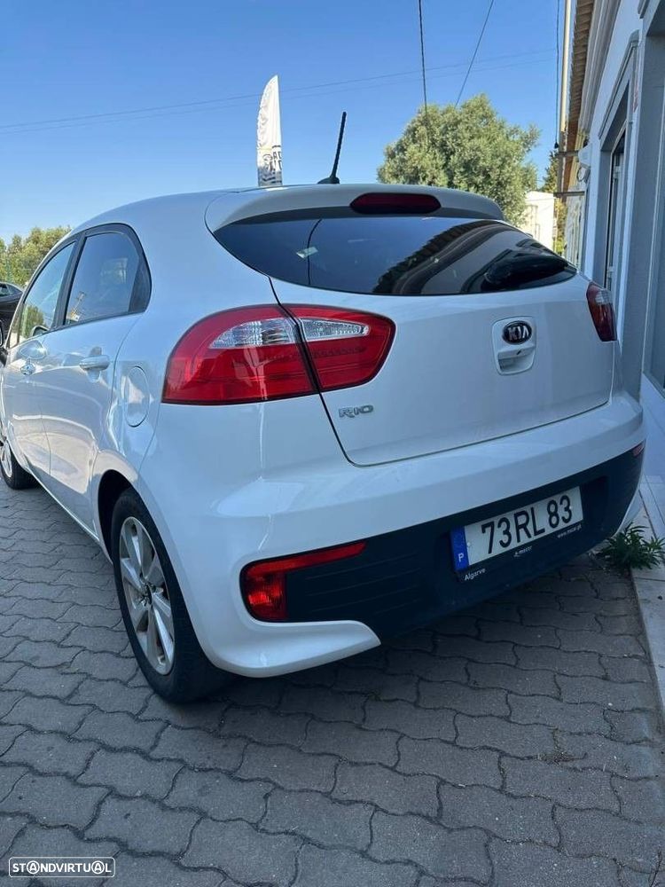 Kia Rio 1.2 CVVT Urban - 4