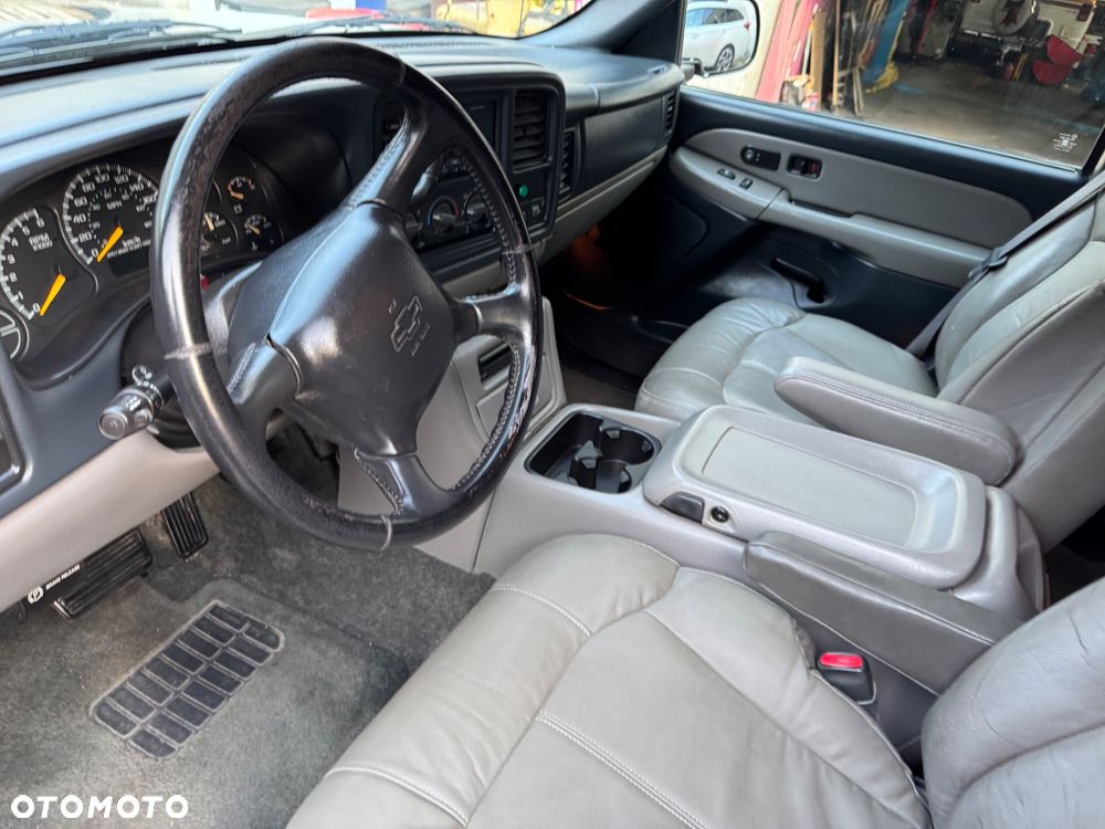 Chevrolet Tahoe - 15