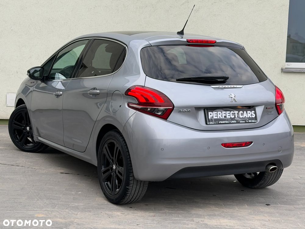 Peugeot 208 - 4