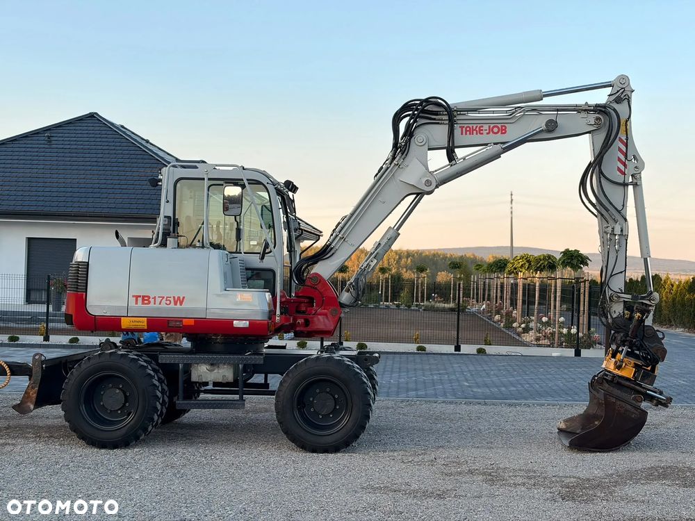 Takeuchi tb175w - 11