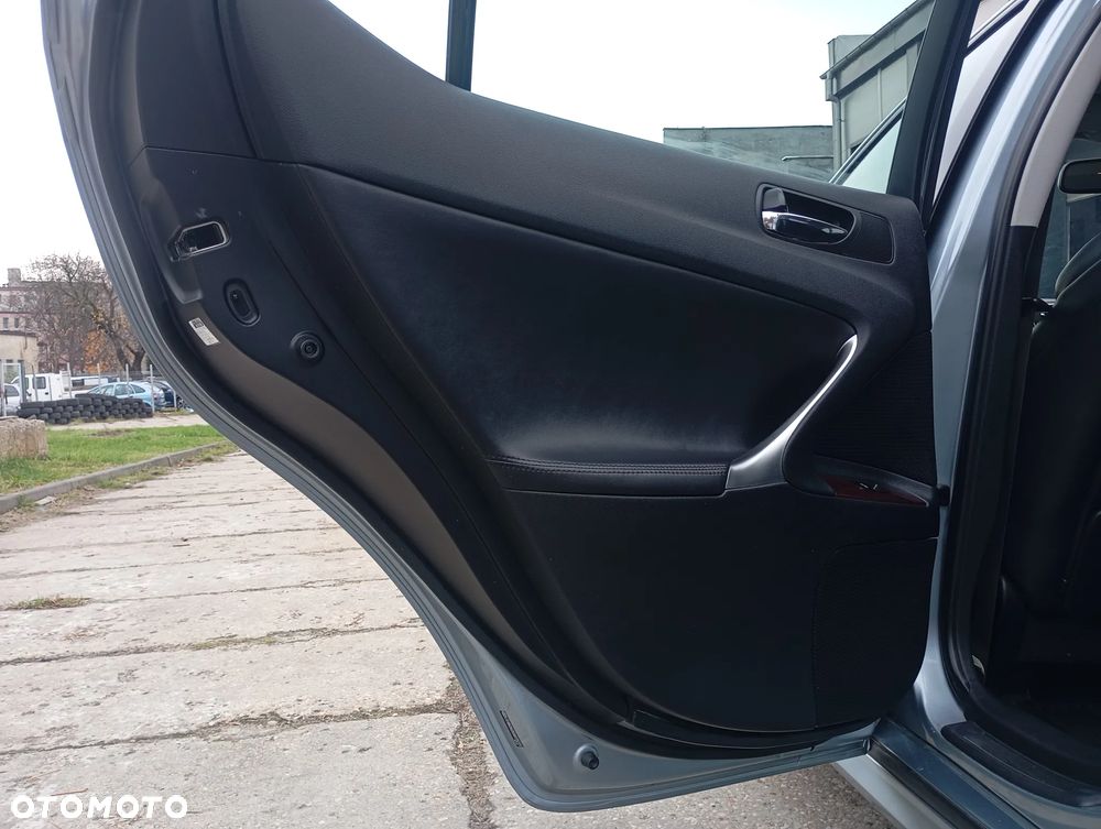 Lexus IS 250 Prestige - 14