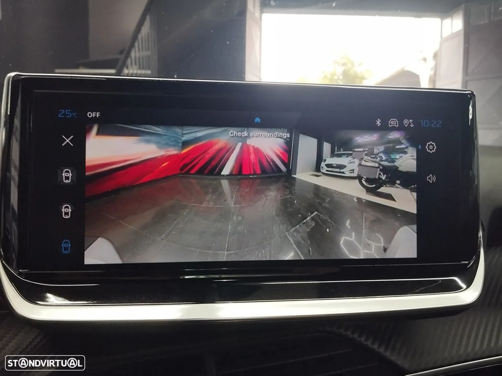 Peugeot 2008 1.2 Hybrid Allure e-DCS6 - 27