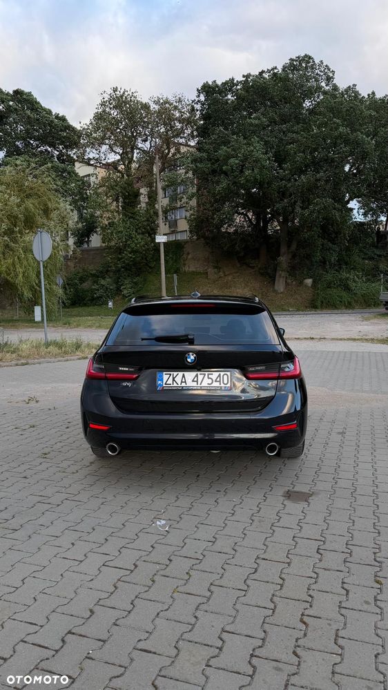 BMW Seria 3 320d Sport Line Shadow sport - 11