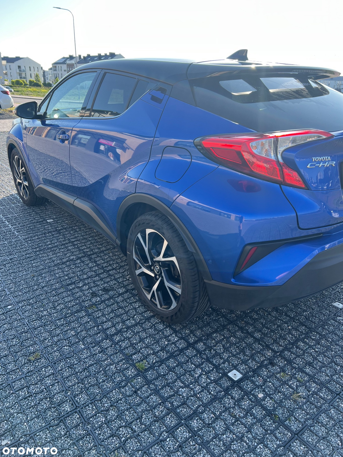 Toyota C-HR 1.8 Hybrid Prestige - 4