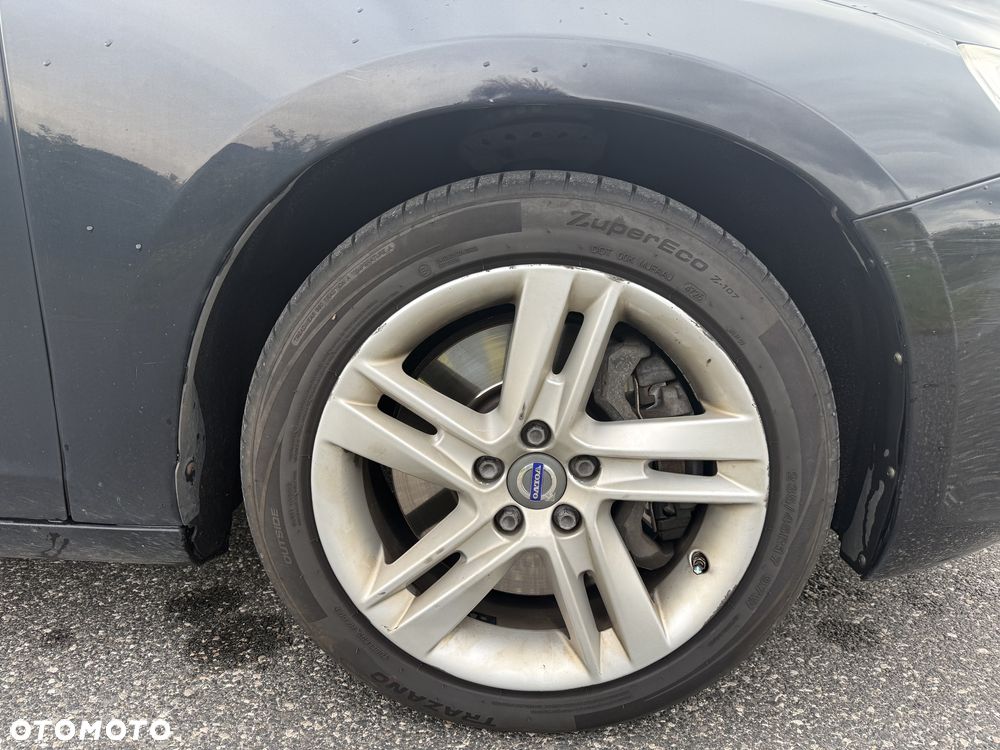 Volvo V60 D6 AWD Plug-in Hybrid Summum - 4