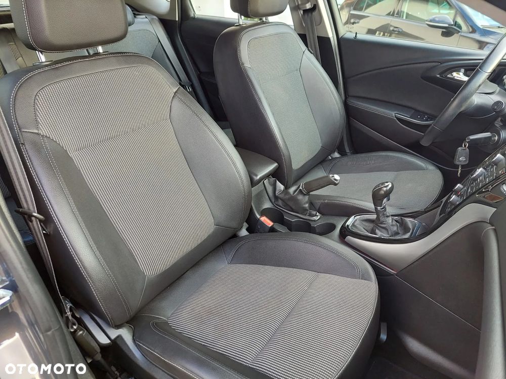 Opel Astra 1.4 Turbo Exklusiv - 17