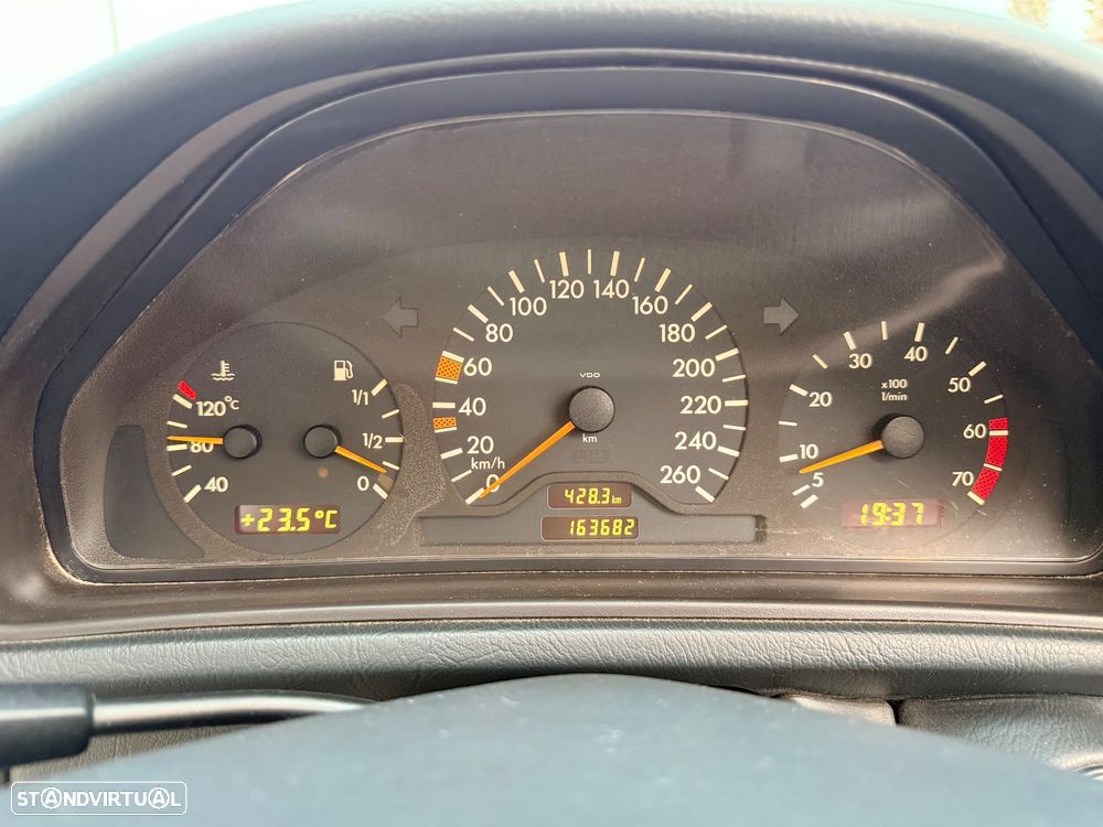 Mercedes-Benz CLK 230 - 5