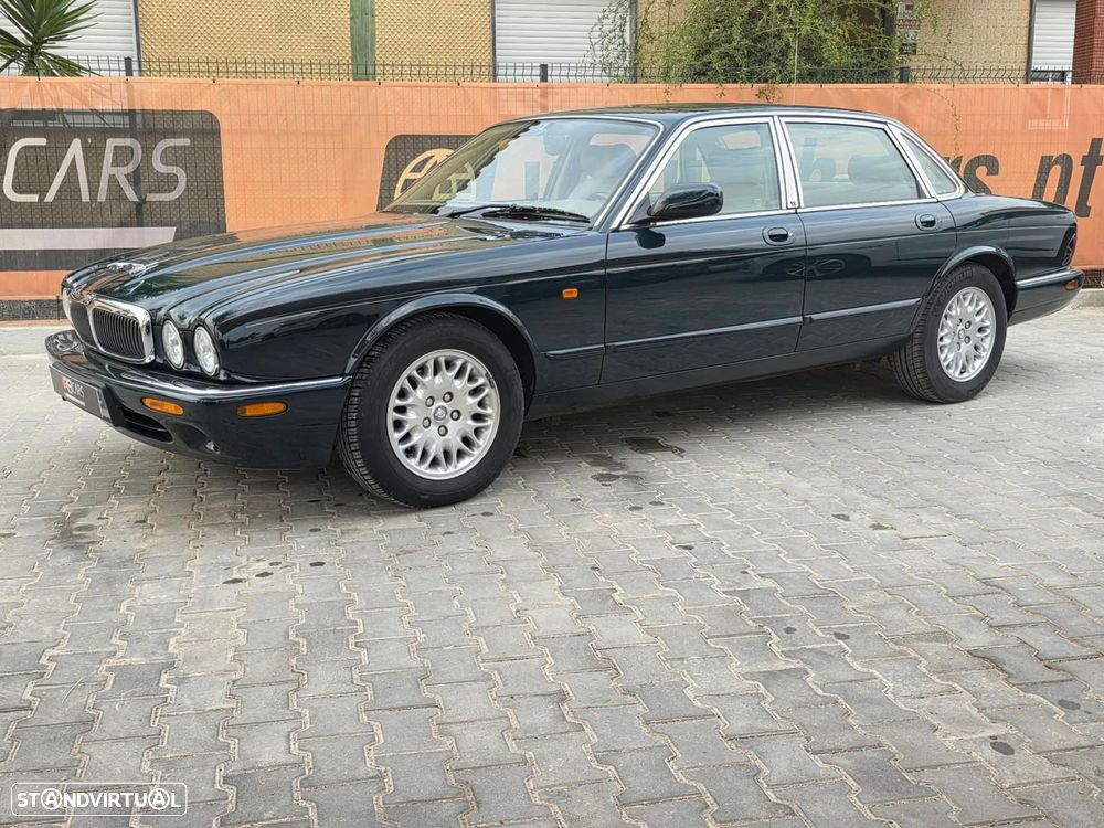Jaguar XJ - 1