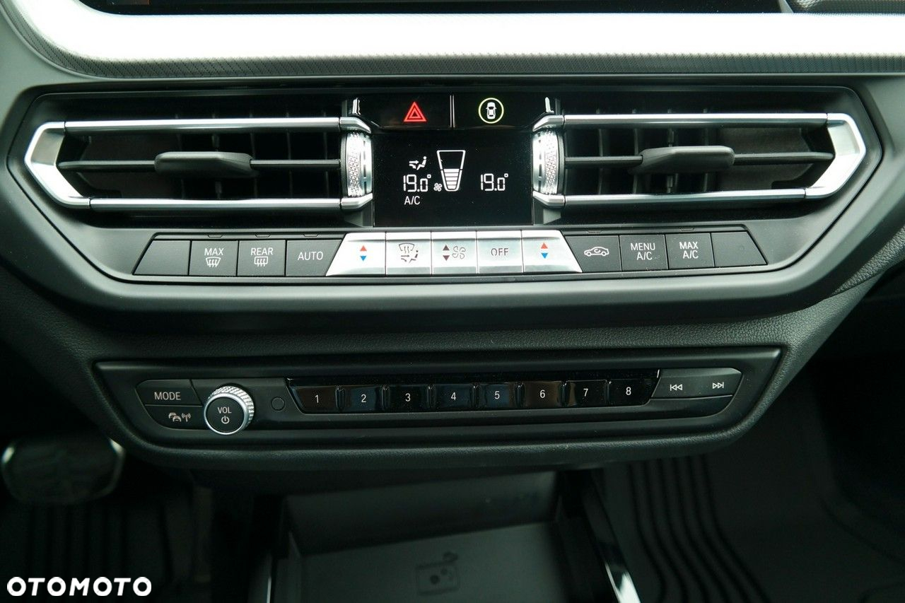 BMW Seria 2 - 23