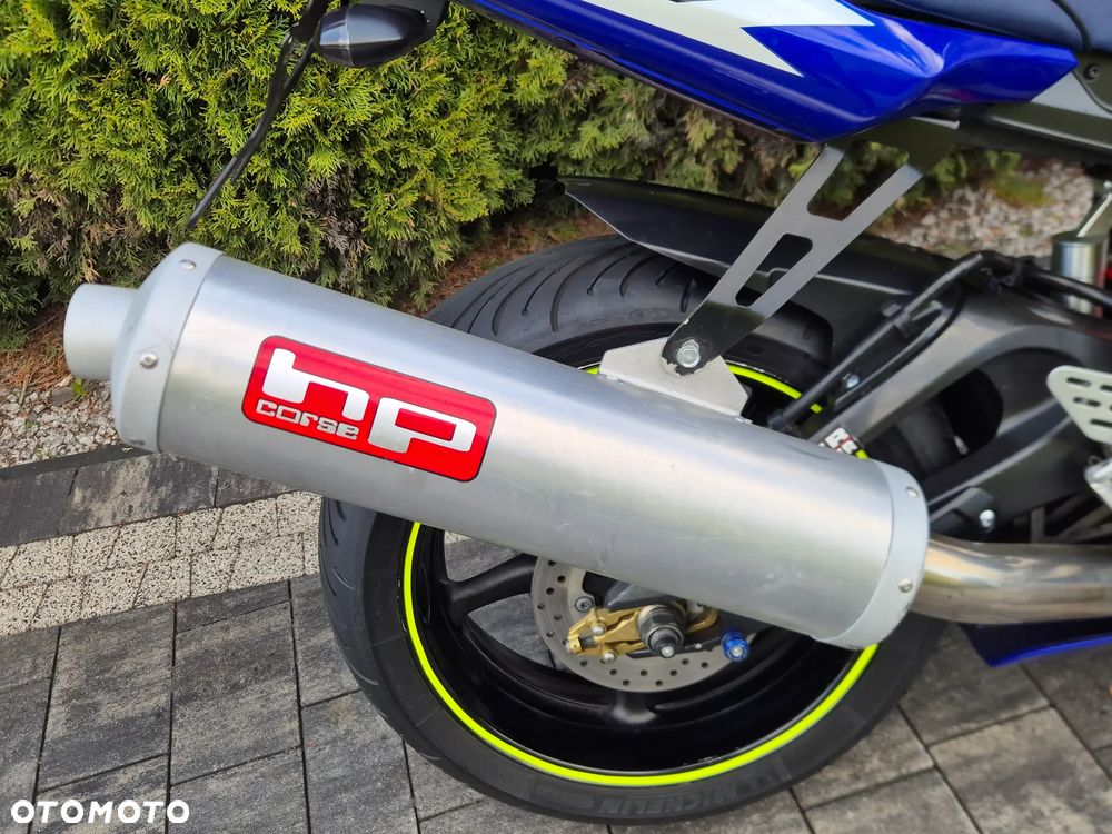 Yamaha R6 - 12
