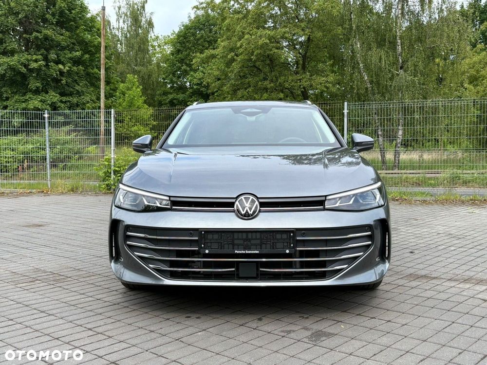Volkswagen Passat - 2