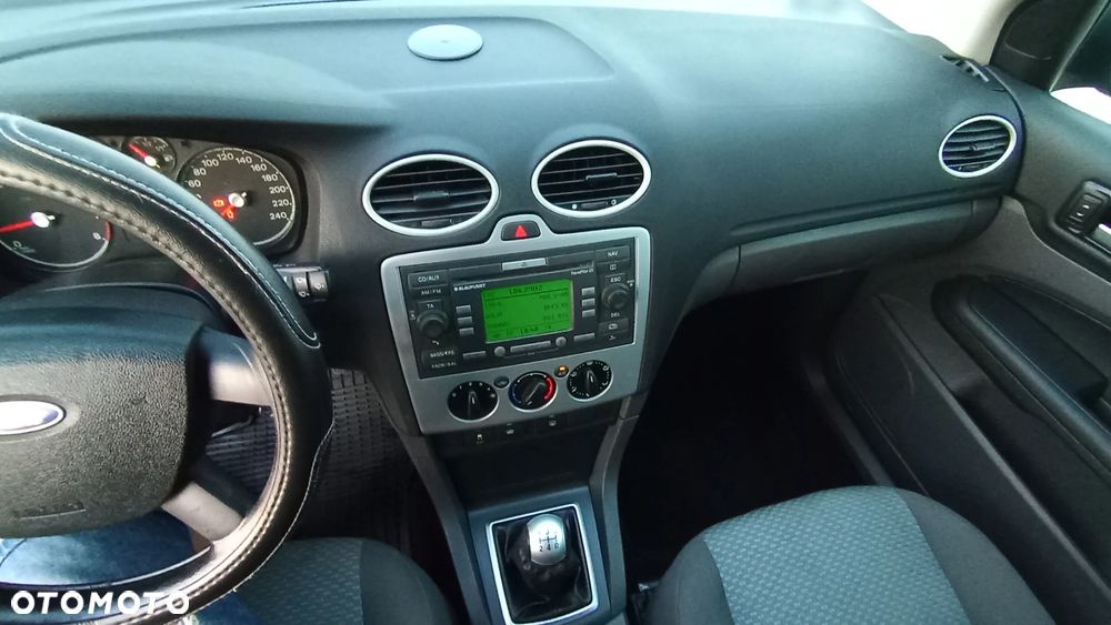 Ford Focus 1.6 Ti-VCT Sport - 14