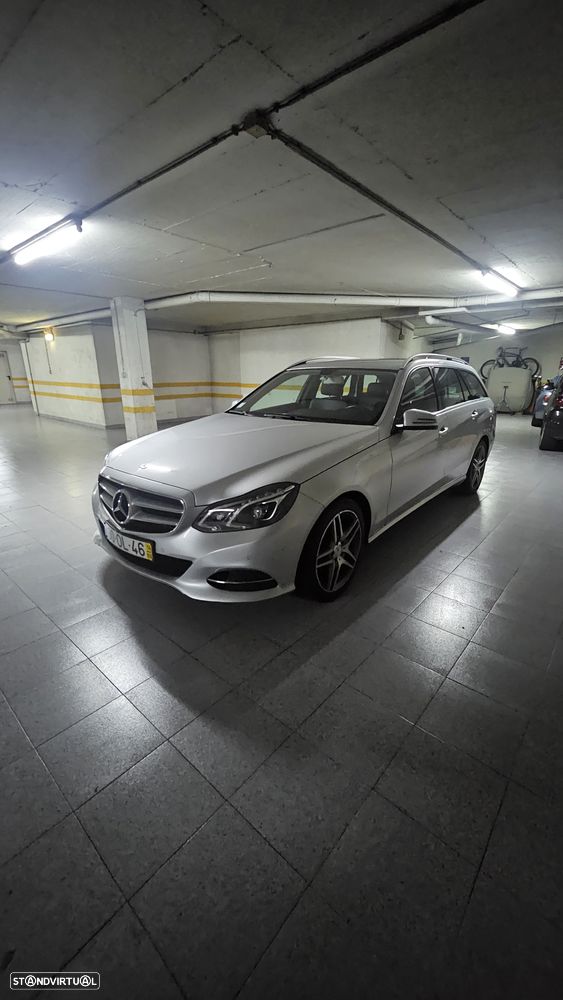 Mercedes-Benz E 220 BlueTEC Avantgarde Auto. - 1