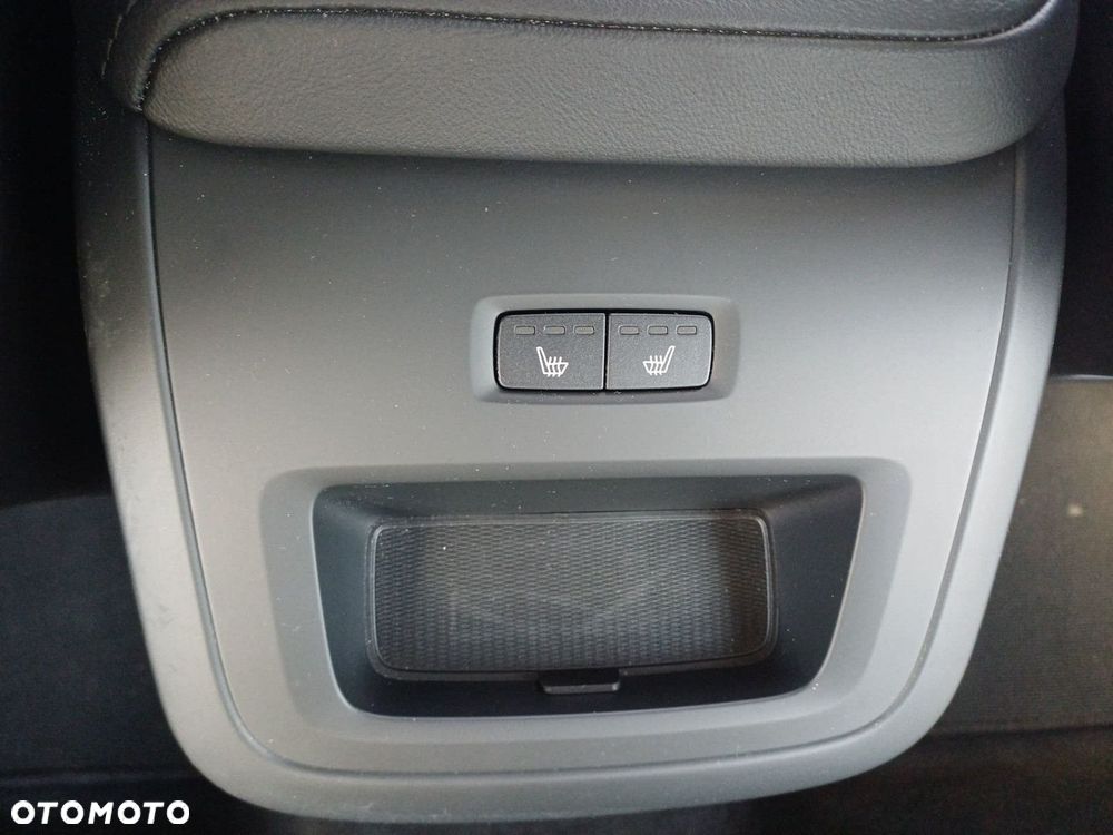 Volvo XC 60 - 25