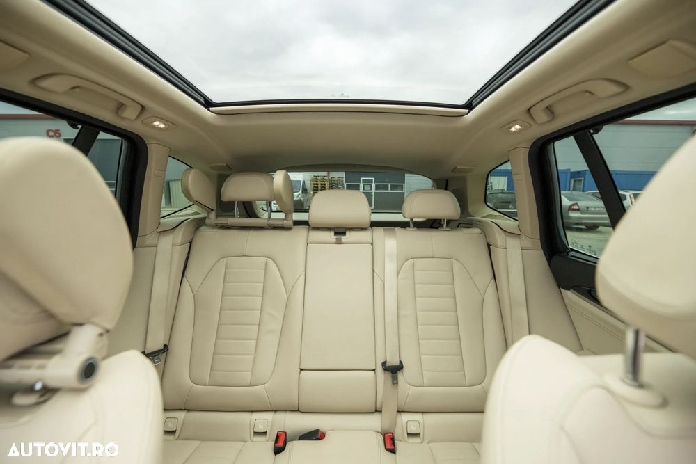 BMW X3 xDrive20i AT xLine - 15