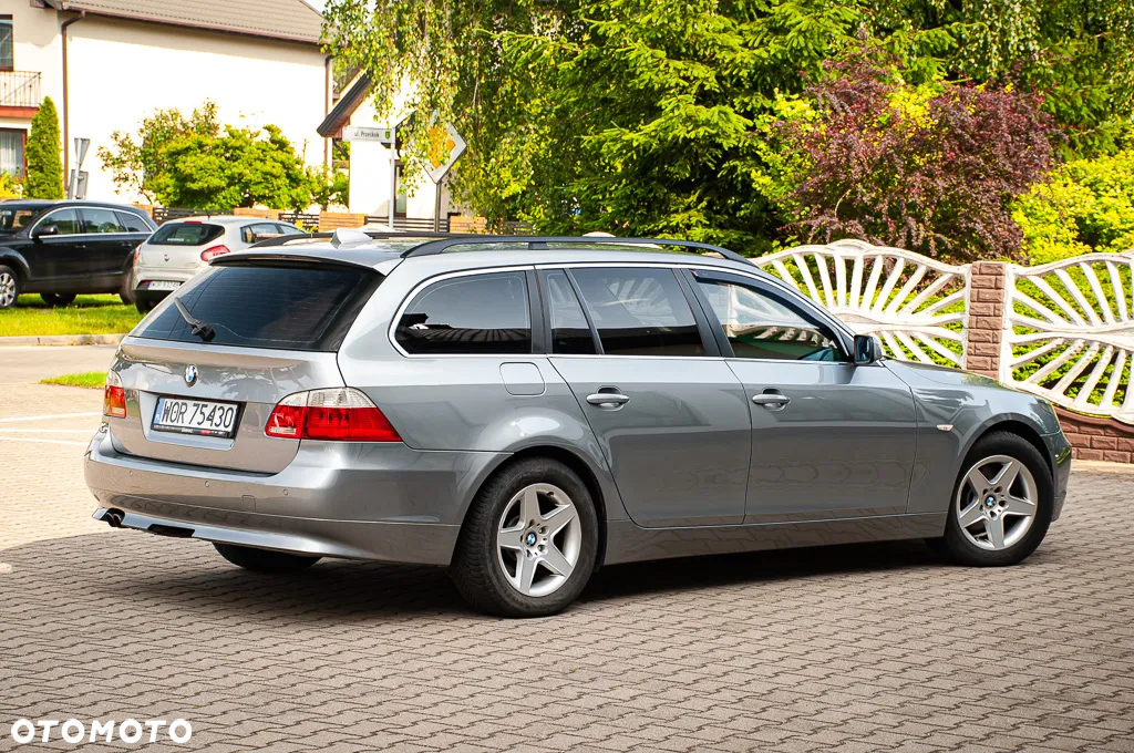 BMW Seria 5 525i Touring - 18