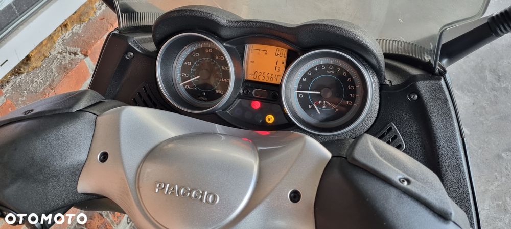 Piaggio Xevo - 2