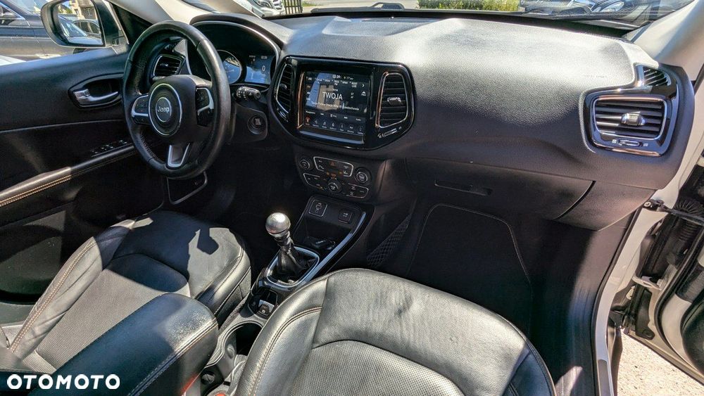 Jeep Compass - 21