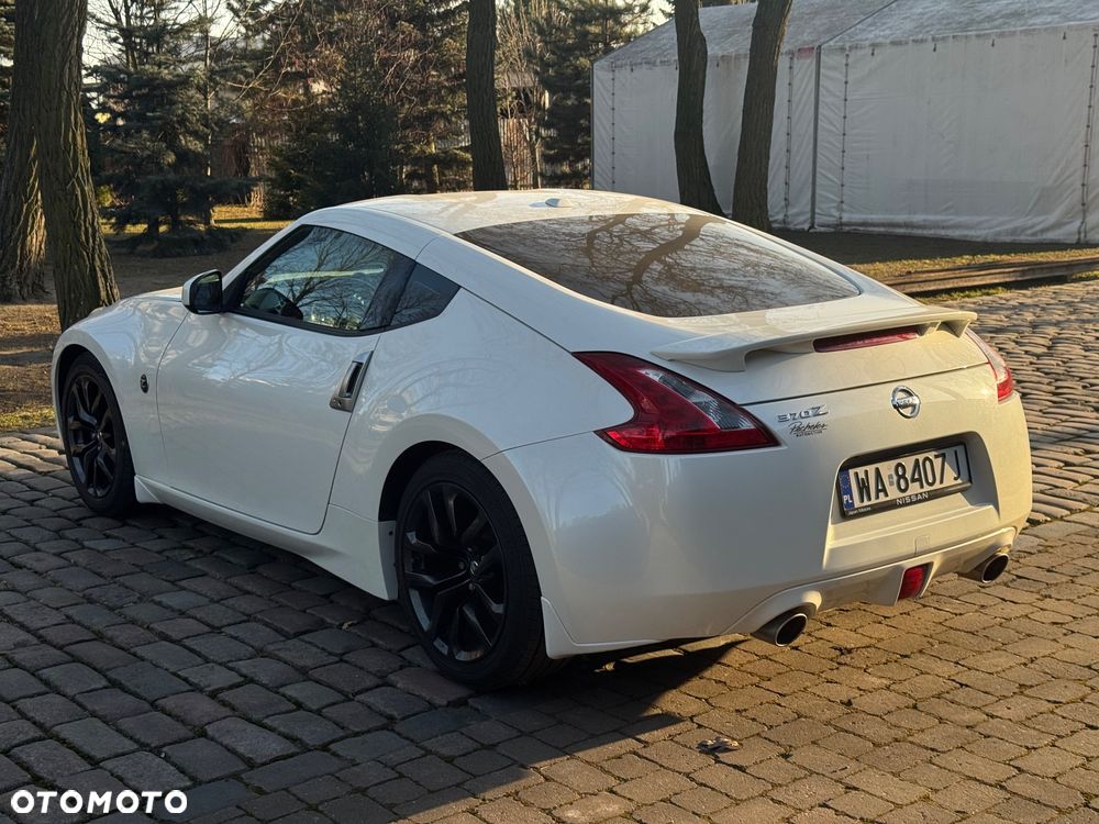 Nissan 370 Z - 4
