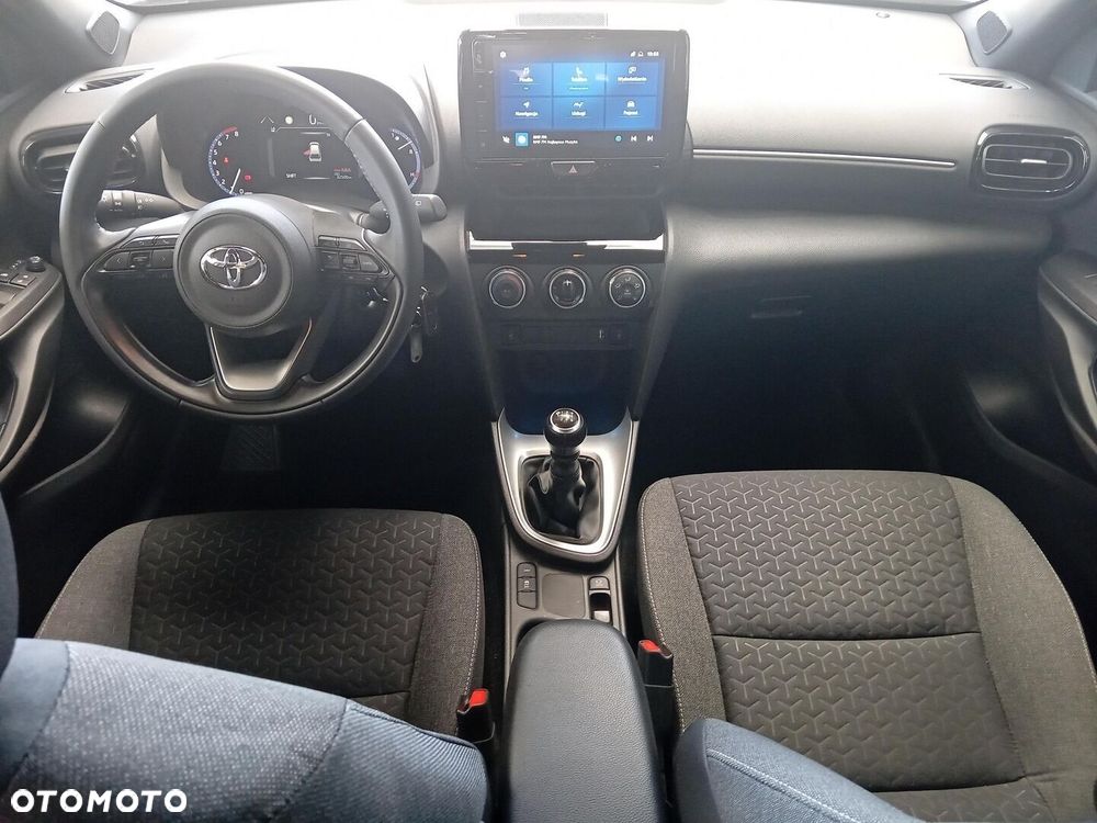 Toyota Yaris Cross - 16