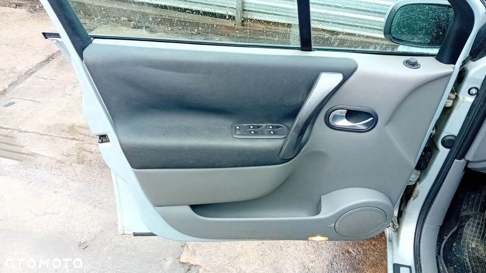 Tylko Części Renault Scenic II PHI 1.6 16v K4M782 113KM 83kW 03r–06r Lakier MV632 - 7