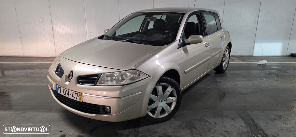 Renault Mégane 1.5 dCi Dynamique Luxe - 1